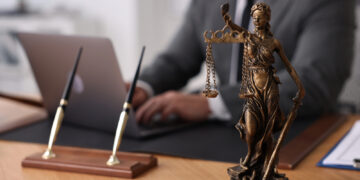 Ecurso Legal Local: 5 Factores Clave al Elegir al Mejor Abogado de Lesiones Personales en Santa Ana, CA