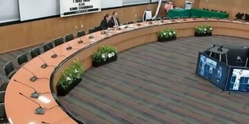 Diputados acumulan mil justificantes por ausencias