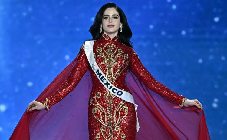 Gana México certamen Miss Universo, coronan a Fátima Bosch