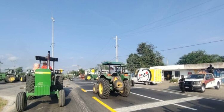 Protestas rurales detonan bloqueos en carreteras de Tamaulipas