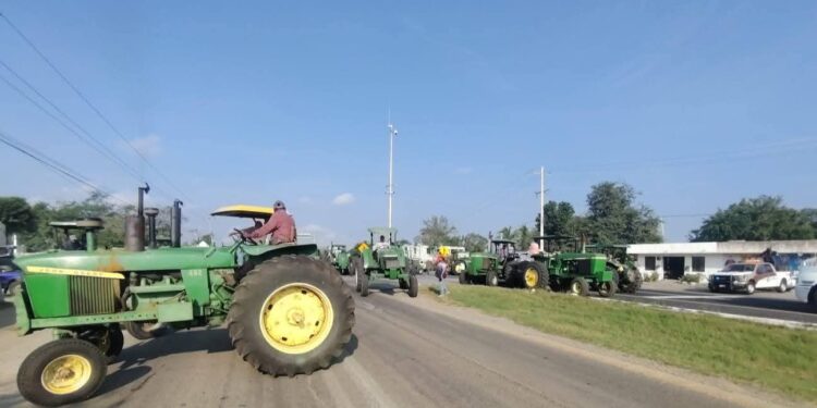 Protestas rurales detonan bloqueos en carreteras de Tamaulipas