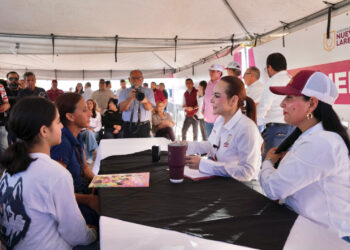 Gobierno de Nuevo Laredo acerca servicios municipales a familias