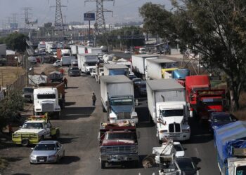 Crimen usa drones para asaltar tráileres en autopistas
