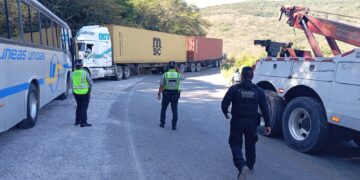 Agricultores y transportistas levantan bloqueos carreteros en Tamaulipas; reanudarían mañana