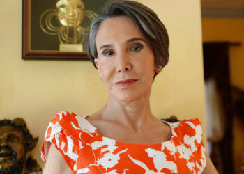 Atrévete a vivir: la historia íntima de Florinda Meza