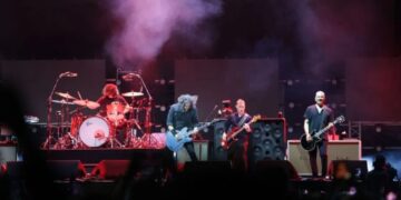 Foo Fighters cierra con éxito la primera noche del Corona Capital Sessions en Monterrey