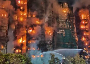 Hong Kong en luto: cifra de muertos por incendio aumenta a 44