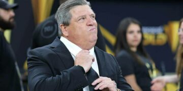 Piojo Herrera explota tras derrota de Costa Rica