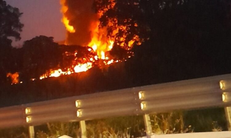 Choque de pipa de gas provoca cierre total en la México-Puebla