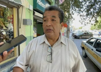 Reconocen padres de familia indefensión de maestros