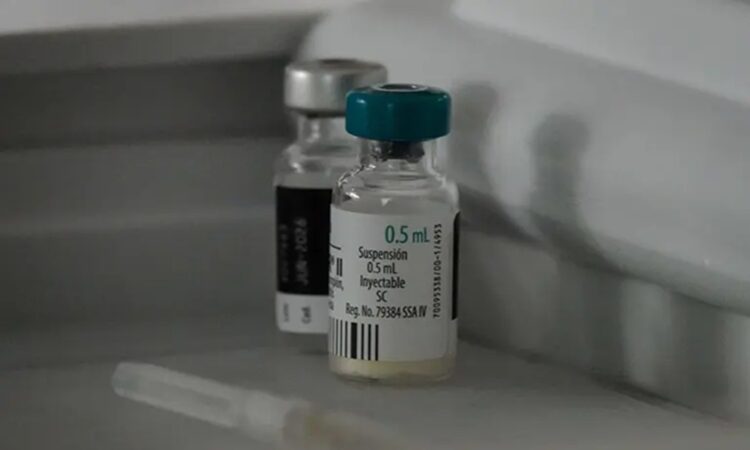 Expertos: vacunas pueden frenar uso excesivo de antibióticos