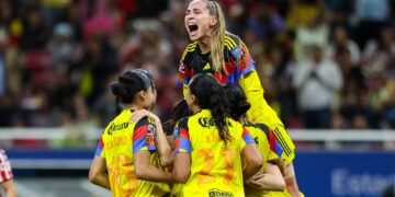 América toma ventaja en el Clásico ante Chivas