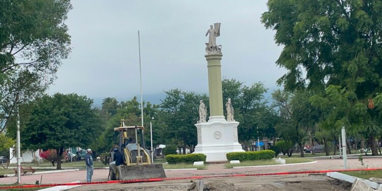 Da Gobierno Estatal remozada a la Plaza de los Héroes de la Independencia en Cd. Victoria