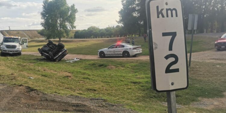 Se accidenta familia en carretera Zaragoza-El Mante
