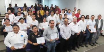 Certifica Universidad Politécnica de Victoria generación de especialistas en industrias de energías limpias