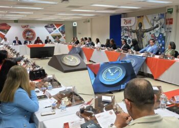 Evalúa rector Dámaso Anaya avances de la UAT al cierre del ciclo escolar 2025