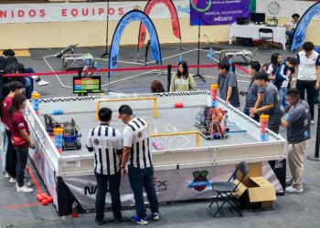 Ganan jóvenes estudiantes de Matamoros subcampeonato internacional de robótica