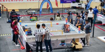Ganan jóvenes estudiantes de Matamoros subcampeonato internacional de robótica