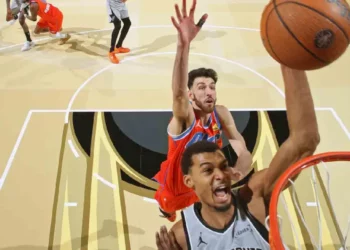 Los Spurs superan al Thunder y avanzan a la final de la NBA Cup