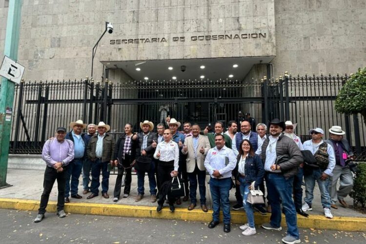 Campesinos se reúnen con Secretaría de Gobernación y amagan con nuevos bloqueos