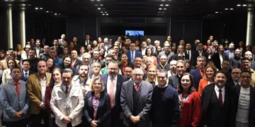 Acuerdan colaboración para fortalecer respuesta al VIH en el Sector Salud