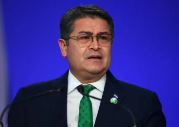 Trump indulta a expresidente de Honduras Juan Orlando Hernández, condenado por narcotráfico