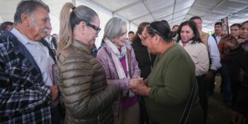 Lleva María de Villarreal apoyos a Xicoténcatl con la Brigada Transformando Familias