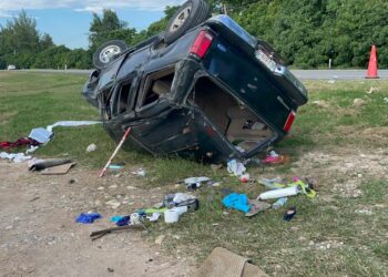 Se accidenta familia en carretera Zaragoza-El Mante