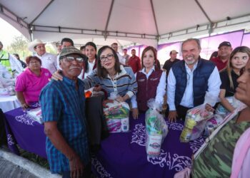 Familias de Gómez Farías reciben la Brigada Transformando Familias del DIF Tamaulipas