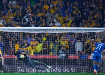Tigres a la Final: resistió el embate celeste