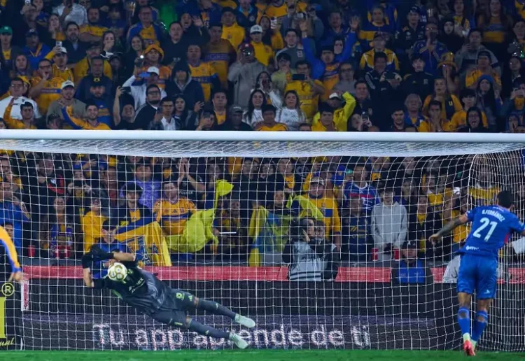 Tigres a la Final: resistió el embate celeste