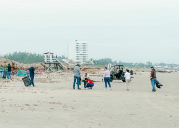 Impulsa Secretaría de Turismo limpieza permanente de las playas tamaulipecas