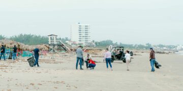 Impulsa Secretaría de Turismo limpieza permanente de las playas tamaulipecas