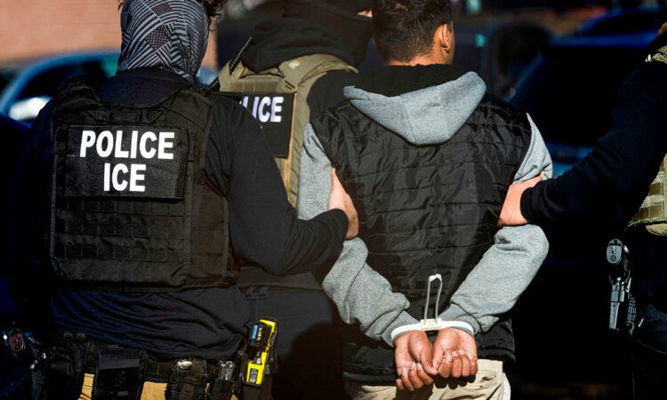 Economía de California cae por deportaciones en 2025