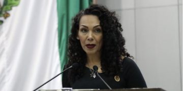 Proponen licencia laboral a mujeres por complicaciones en menstruación