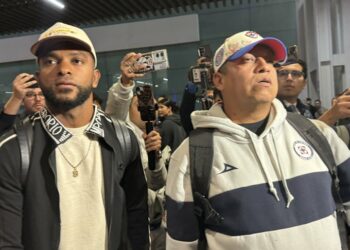 Miguel Borja llega a México para firmar con Cruz Azul