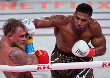 Mueren miembros del equipo de Anthony Joshua en fatal choque