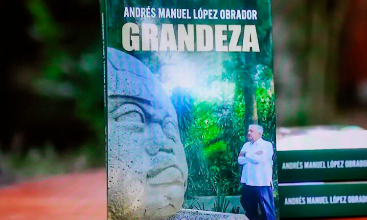 Adán Augusto reparte libros de AMLO tras negociar rebaja con editorial