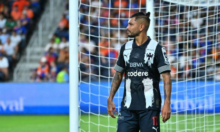 Tecatito Corona es baja para enfrentar a Toluca en la Semifinal de Vuelta del Apertura 2025