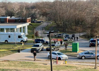 Tiroteo en universidad de Kentucky deja un muerto