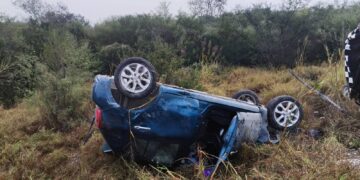 Volcadura en la carretera Victoria-Monterrey