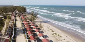 Playa Barra del Tordo, bajo observación sanitaria en plena temporada vacacional