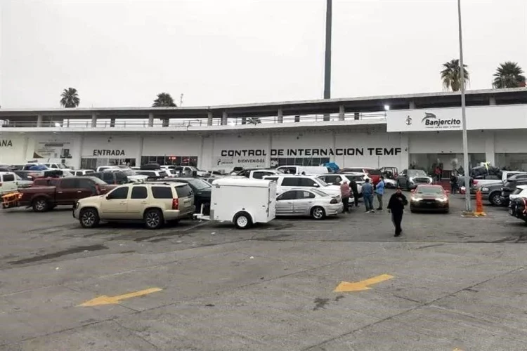 Ingresan 86 mil vehículos de paisanos por Tamaulipas previo a Navidad