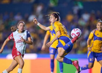 Gol de escorpión de Lizbeth Ovalle gana premio Marta FIFA