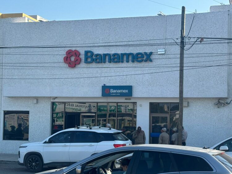 Asalto af uera de Banco moviliza a corporaciones de seguridad en Ciudad Victoria