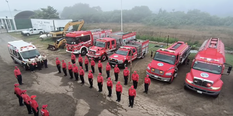 Tabasco rinde homenaje a bomberos fallecidos en incendio de Matamoros