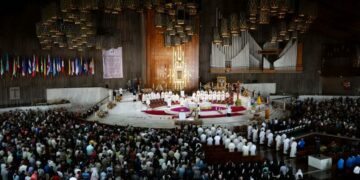 El mundo entero necesita con urgencia privilegiar el diálogo y el respeto: Iglesia Católico