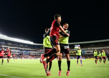 Xolos de Tijuana vence 2-1 al Querétaro de visita en estadio La Corregidora