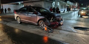 Choque en el centro de Victoria deja cuantiosos daños materiales