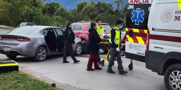 Choque frontal en bulevar Guadalupe Victoria deja cuatro lesionados